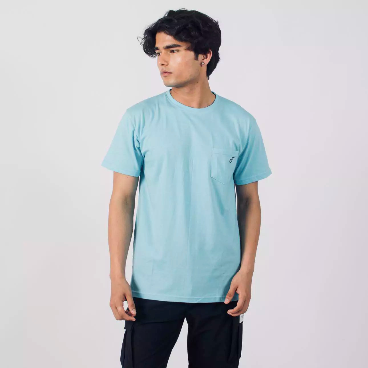 Relaxed Pocket Crew Solid Plain T-shirt