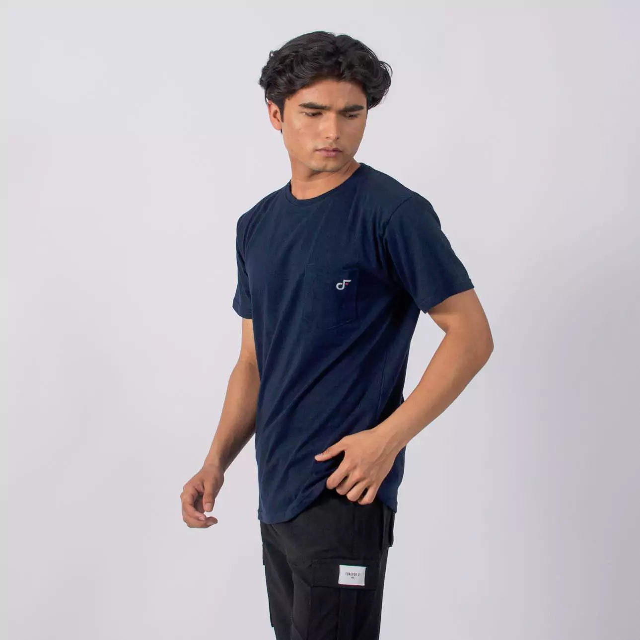 Relaxed Pocket Crew Solid Plain T-shirt